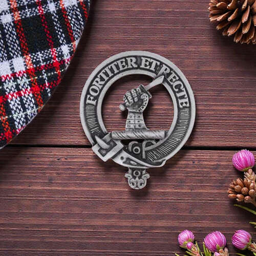 Elliot Clan Cap Badge in Gift Box